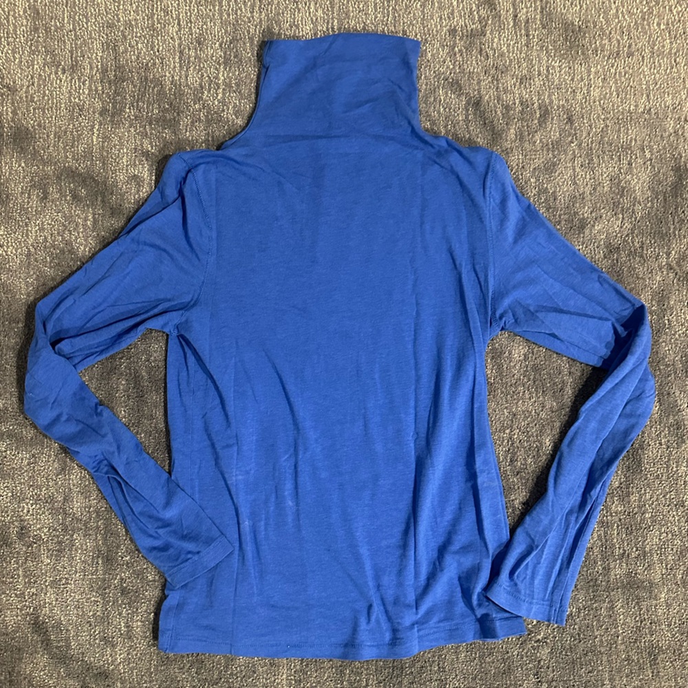 GAP Blue Feather Turtleneck